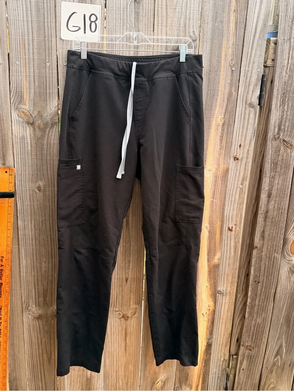 Figs Men's Black Scrub Pants with White Drawstring Size Large